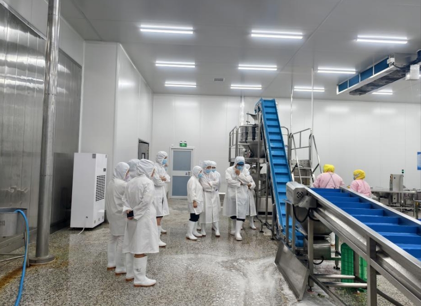 品管部組織分公司人員赴健達參觀學習